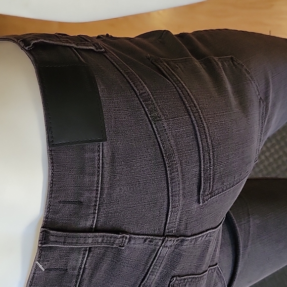 Madewell distressed Curvy High-rise Skinny Jean - Picture 7 of 15